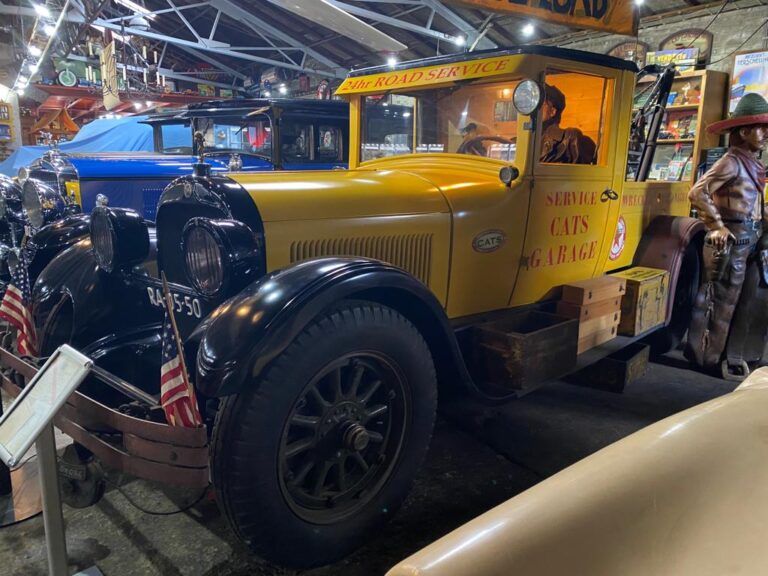 Collectie - Cadillac V63 Tow Truck 1924